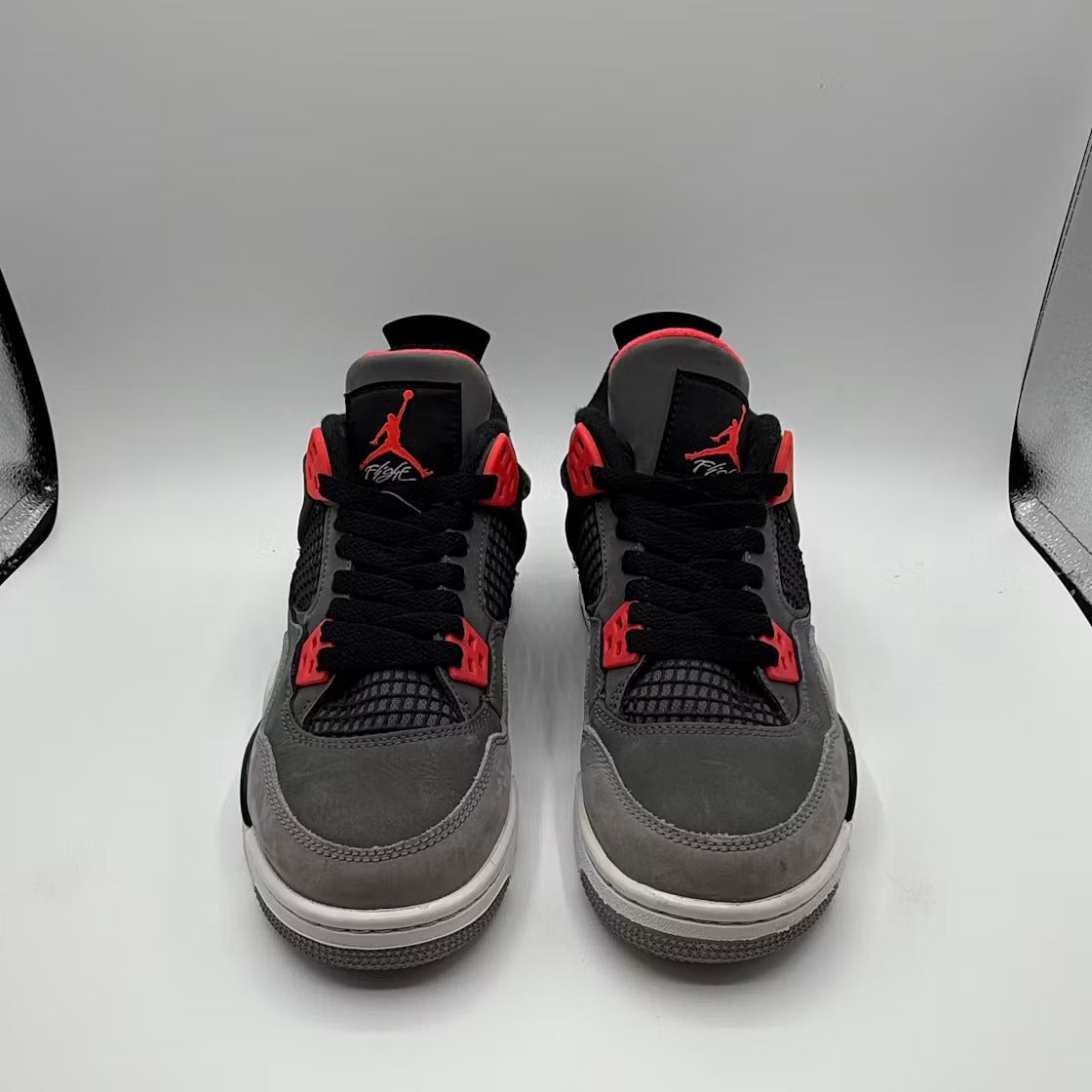 Used - Air Jordan 4 Retro Infrared (GS) - US 5Y - detail 2