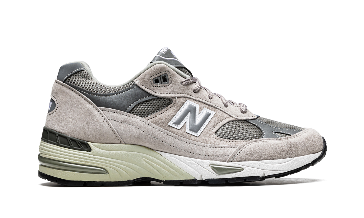 New Balance 991 "Grey" Sneakers
