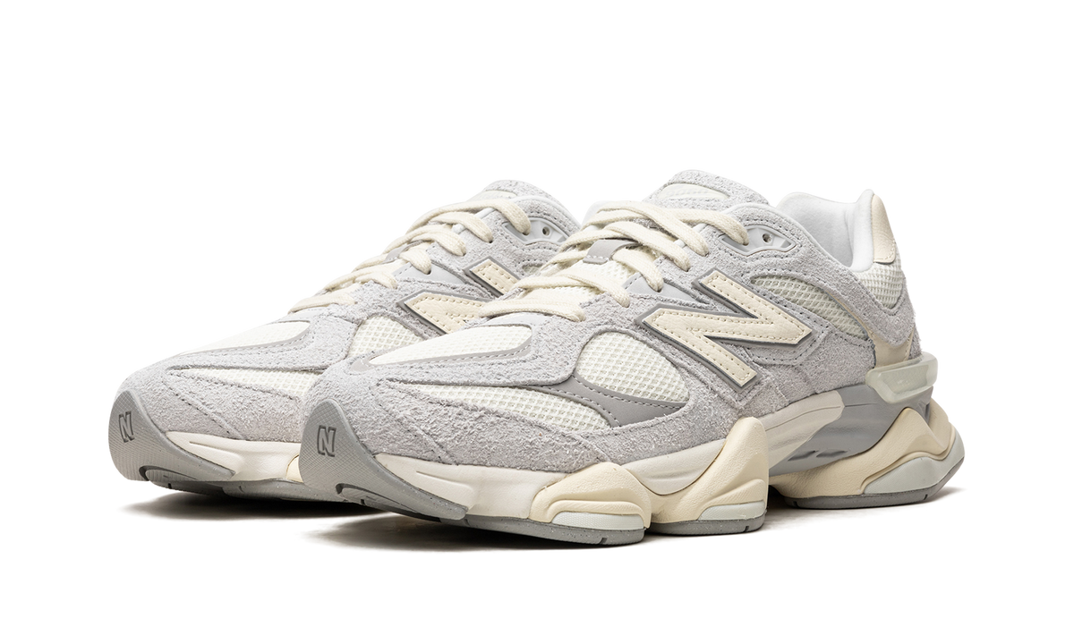 New Balance 9060 "Quartz Grey" Sneakers