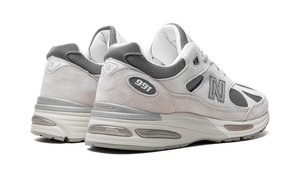 New Balance 991v2 "Nimbus Cloud" Sneakers